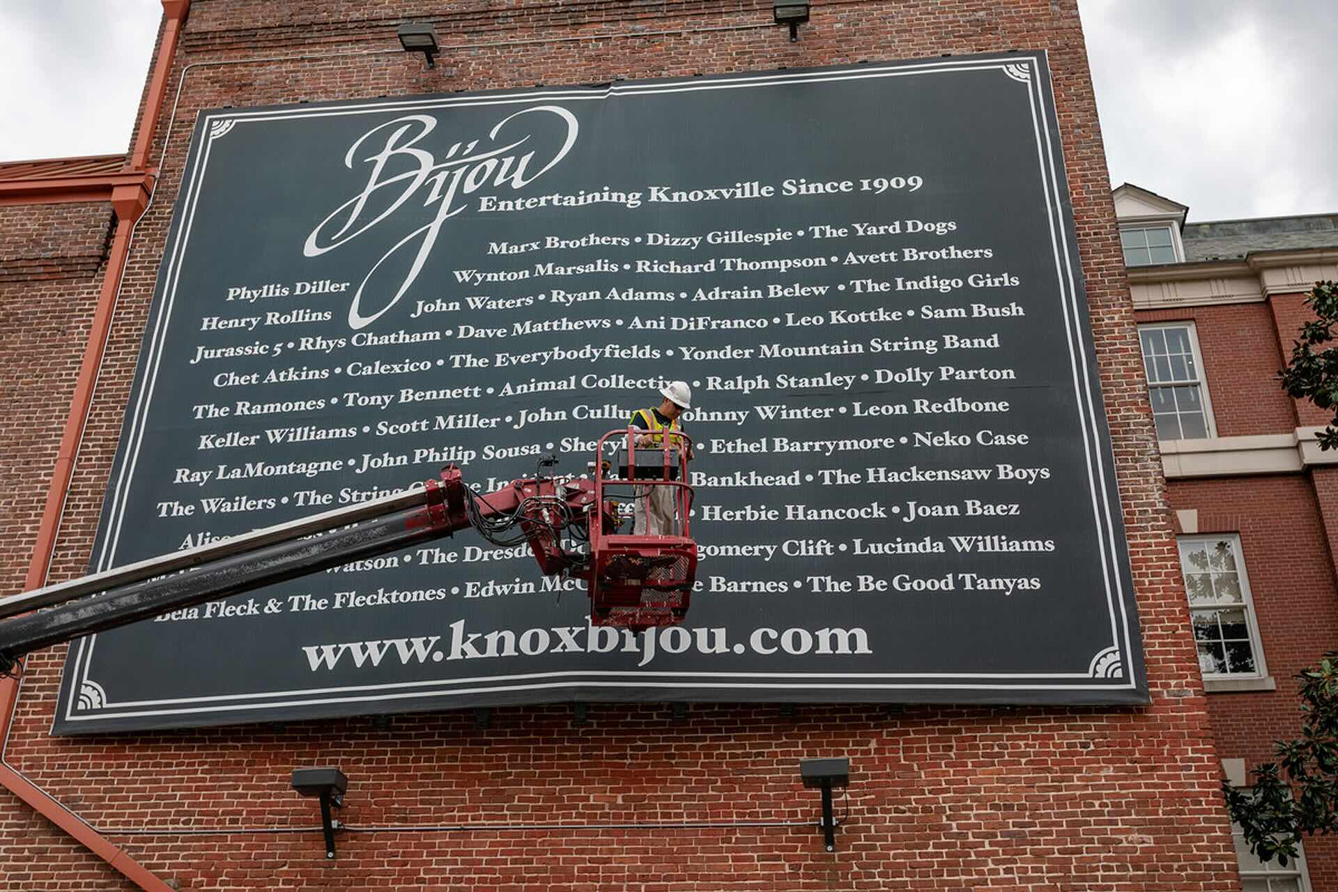 Signs Banners Decals Posters High Resolutions Knoxville TN